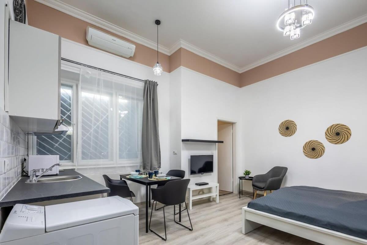 New Central And Convenient Βουδαπέστη Εξωτερικό φωτογραφία